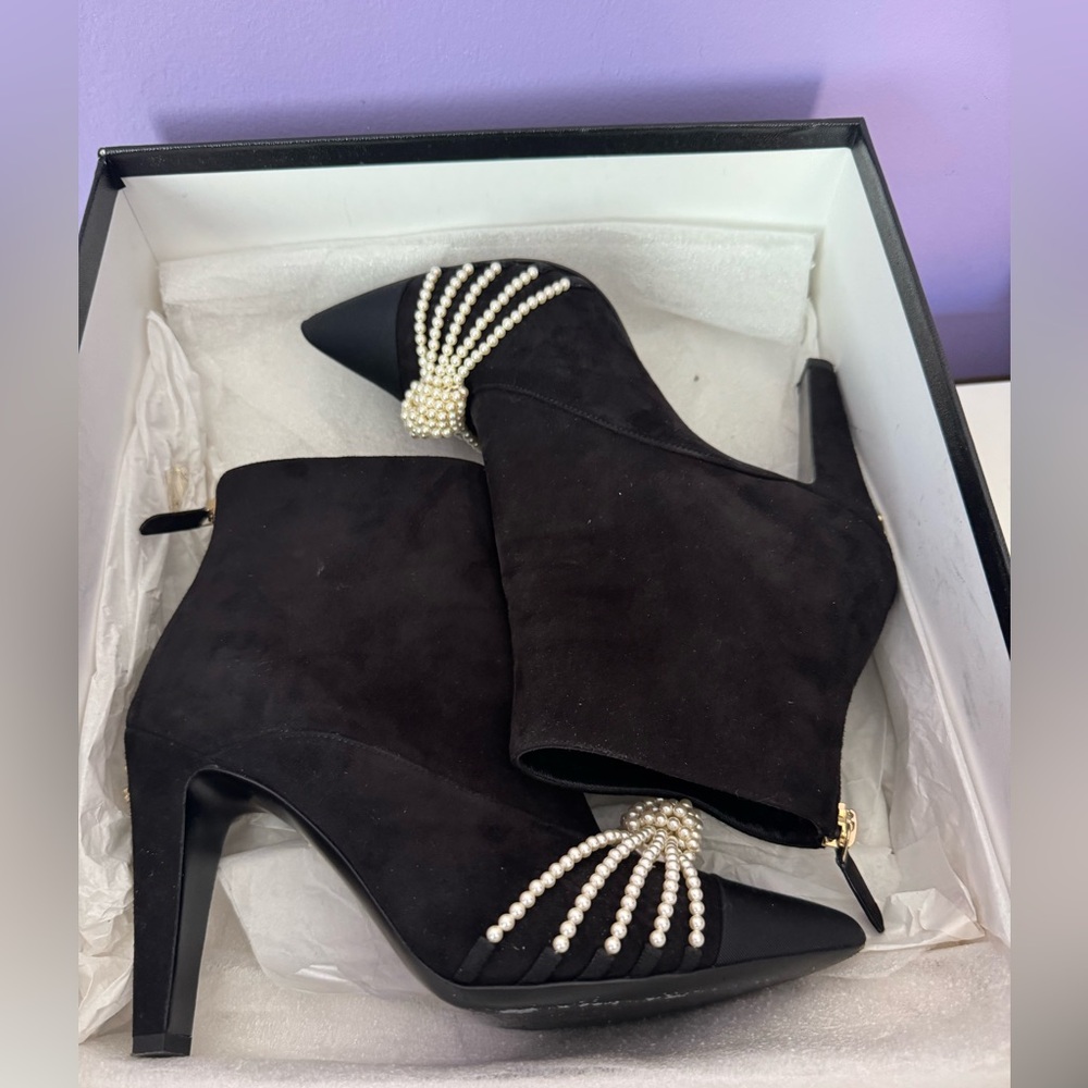 Chanel Black Pearl-Embellished Suede Ankle Boots - Women with golden CC heels - Picture 6 of 16